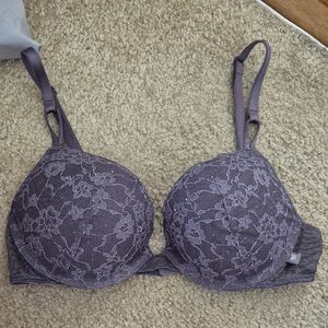 Like New Victoria's Secret Lace Bra in Lavender